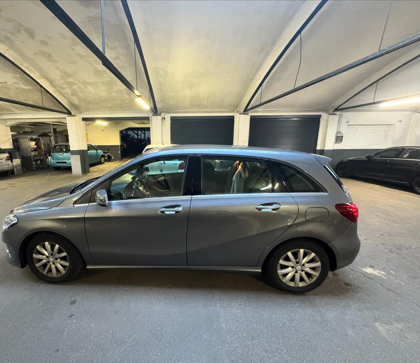 Mercedes-Benz B 180 B B 180 CDI / d