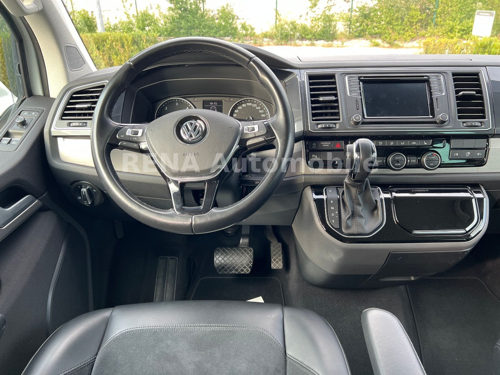Volkswagen T6 Multivan Comfort DSG AHK el. Türen Standh foto 15