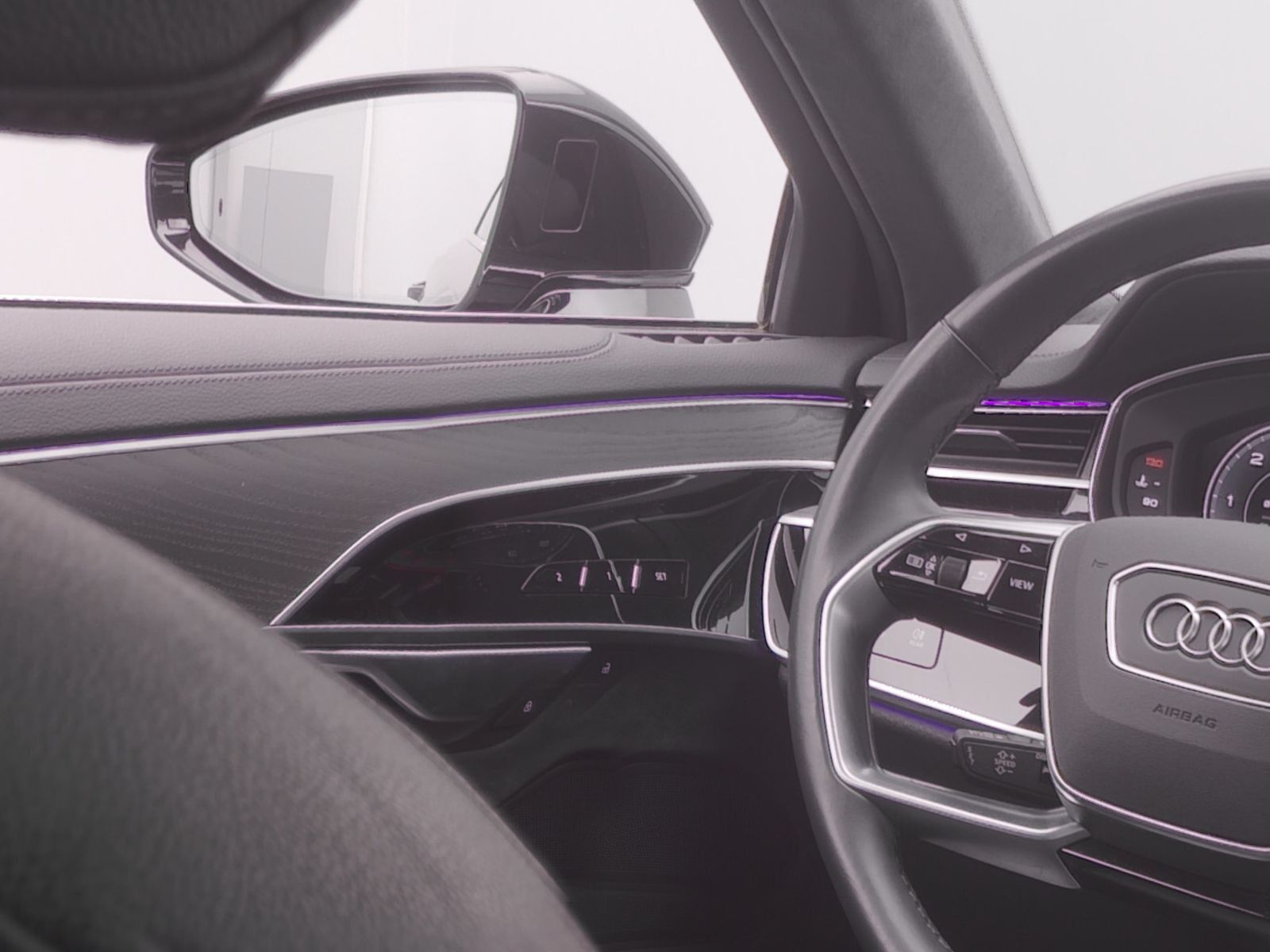 Audi A8 - Bild 13