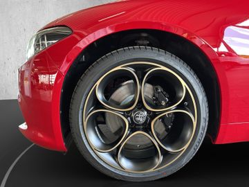 Alfa Romeo Giulia 2.0 Turbo 16V Intensa Q4 PANORAMA HARMAN