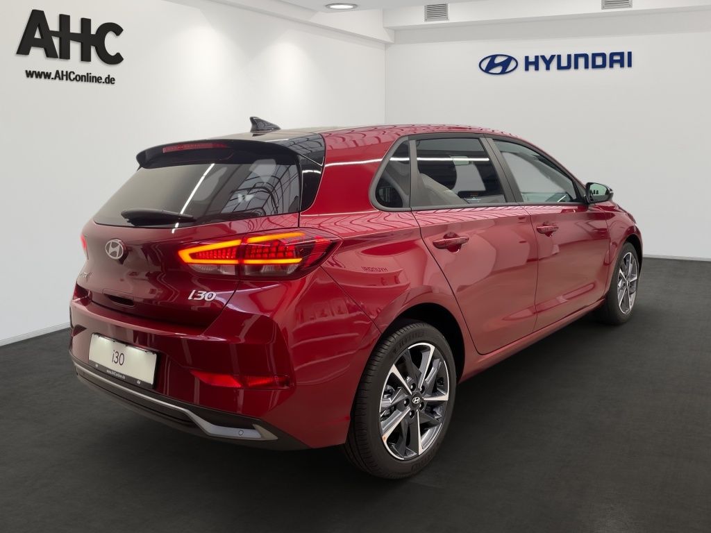 Fahrzeugabbildung Hyundai i30 FL 5-Türer (MY25) 1.5 T-GDI (140 PS) 48V 7-D