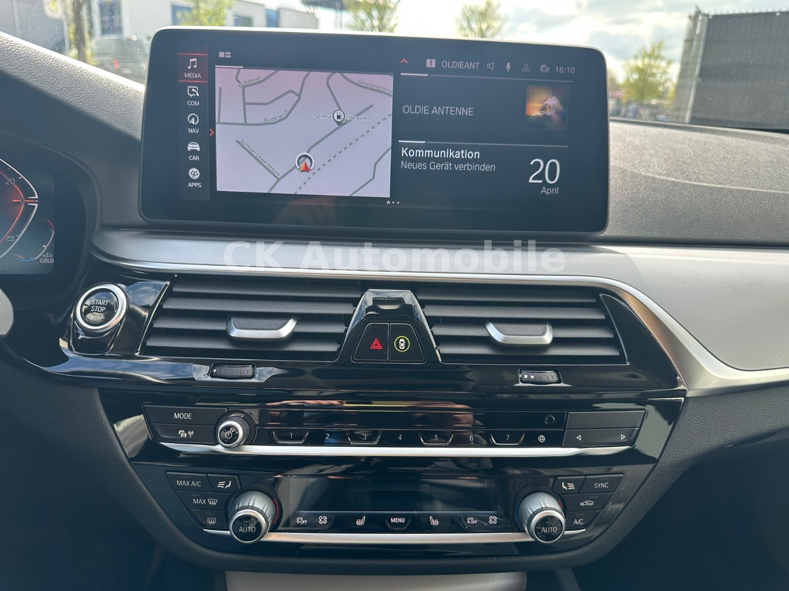 Fahrzeugabbildung BMW 520d Touring/Navi/Laser/Head-Up/Leder/360°/AHK