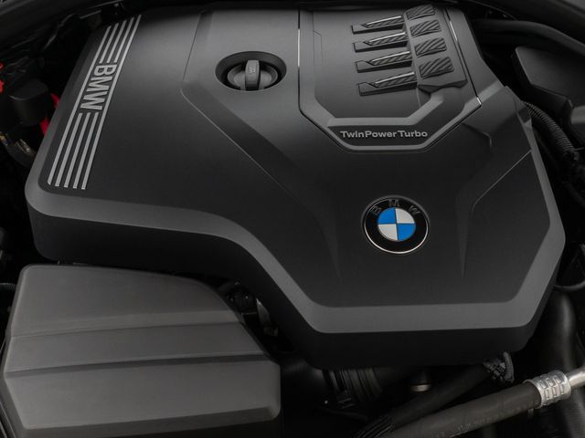 Foto Nummer 19: BMW 330i