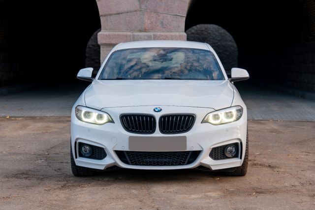 BMW 2 Series 230i Coupe Sport Line