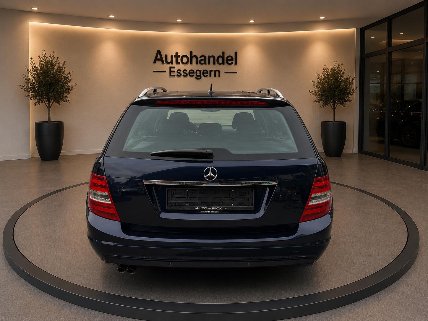 Mercedes-Benz C200 2011 — photo 6