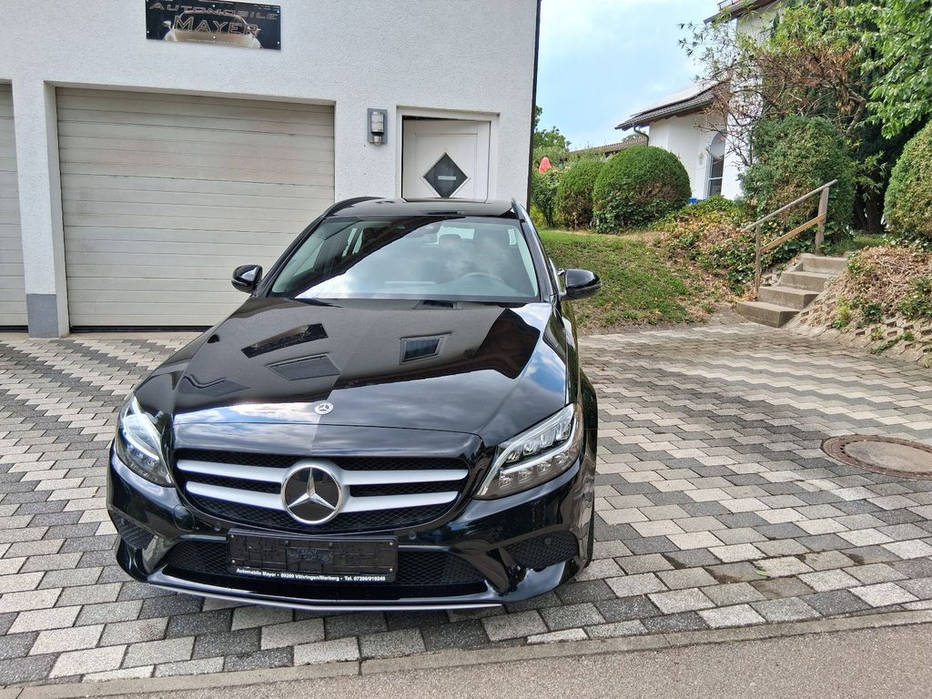 Image of Mercedes-Benz C 220