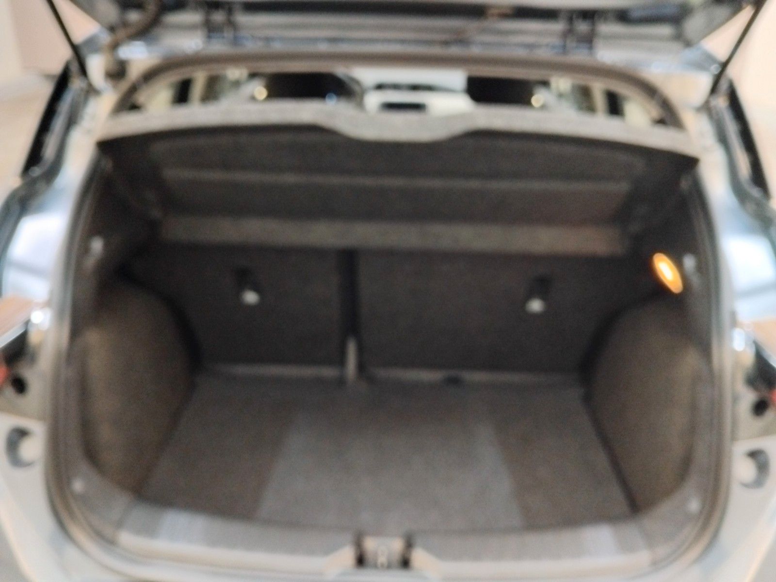 Nissan Micra (03/2023, Benzin)