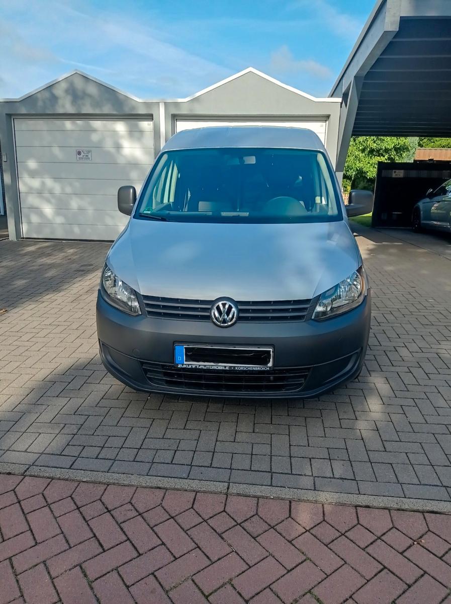 Volkswagen Caddy 1,6TDI 75kW Startline BlueMotion Start...