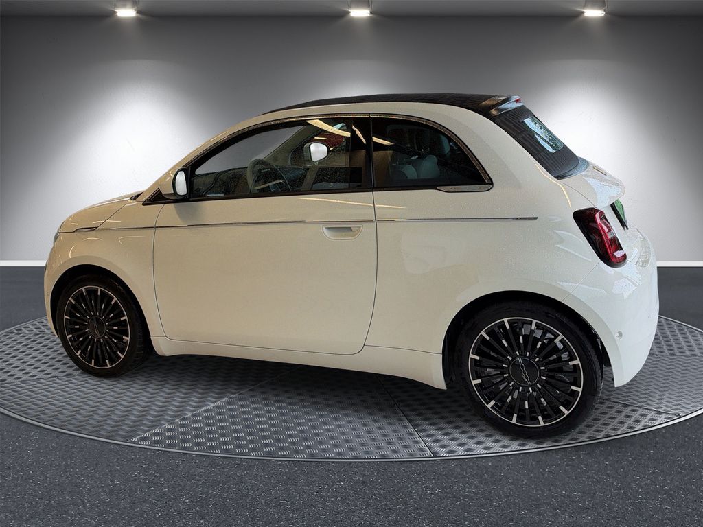 Fiat 500 100% Elektro Leder-Kamera-Faltdach – Bild 2 von 16
