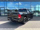 Dodge RAM 1500 CrewCab SLT Night Navi SHZ LPG U.-Frei - Dodge RAM mit LPG-Antrieb: Geländewagen