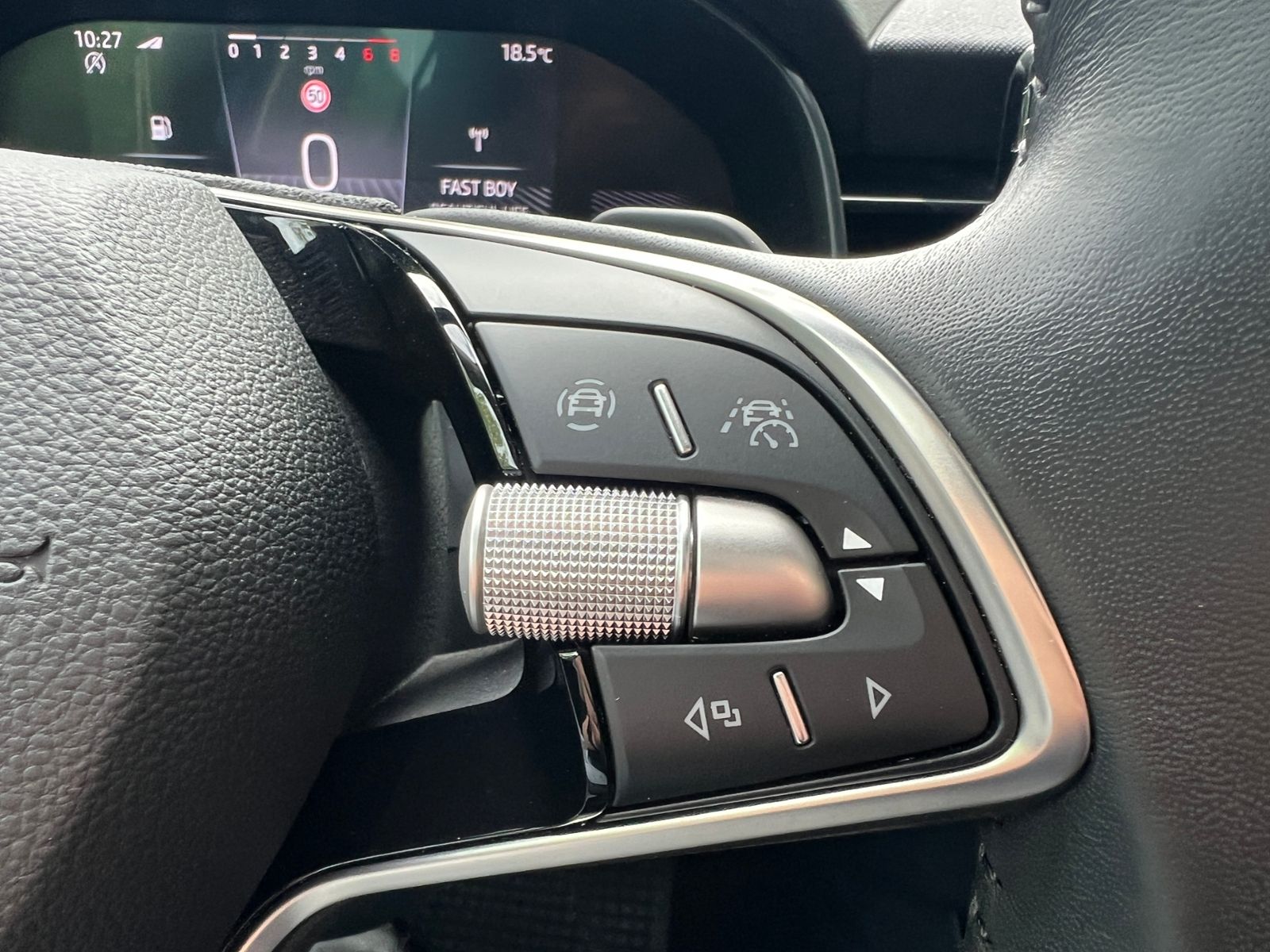Fahrzeugabbildung SKODA Scala Selection 1.0 TSI DSG *LED, SmartLInk, Kam
