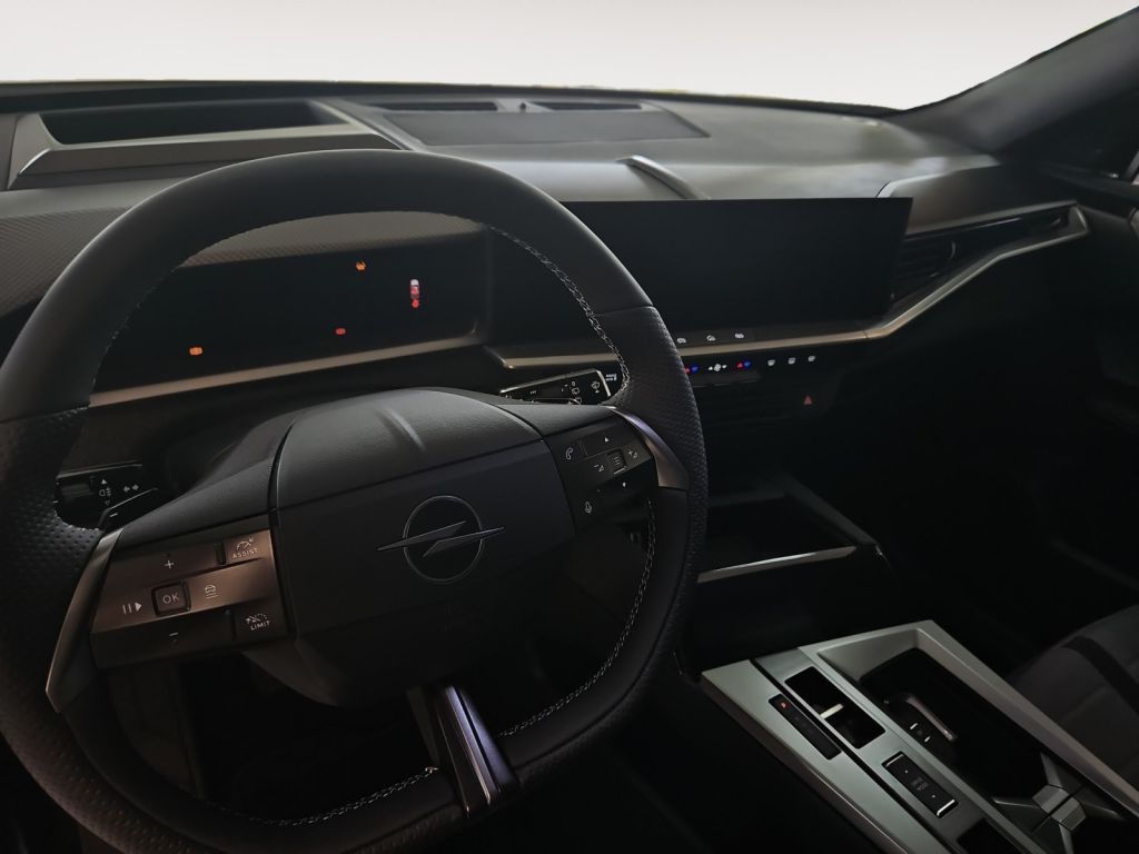 Fahrzeugabbildung Opel Grandland Electric 73kWh Ultimate