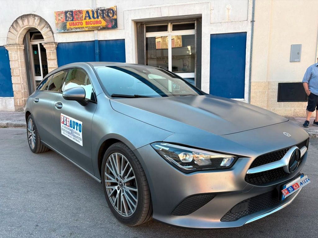 Image of Mercedes-Benz CLA 200