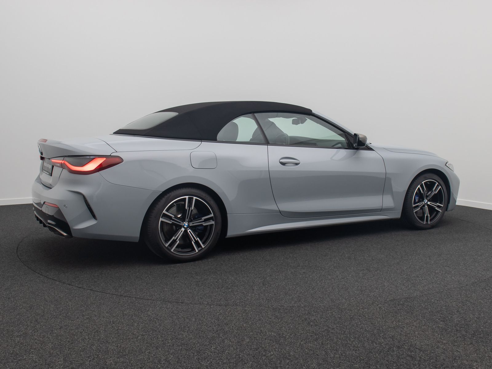 Fahrzeugabbildung BMW M440i Cabrio DAB H/K CockPitPro AHK Alarm 18Zoll