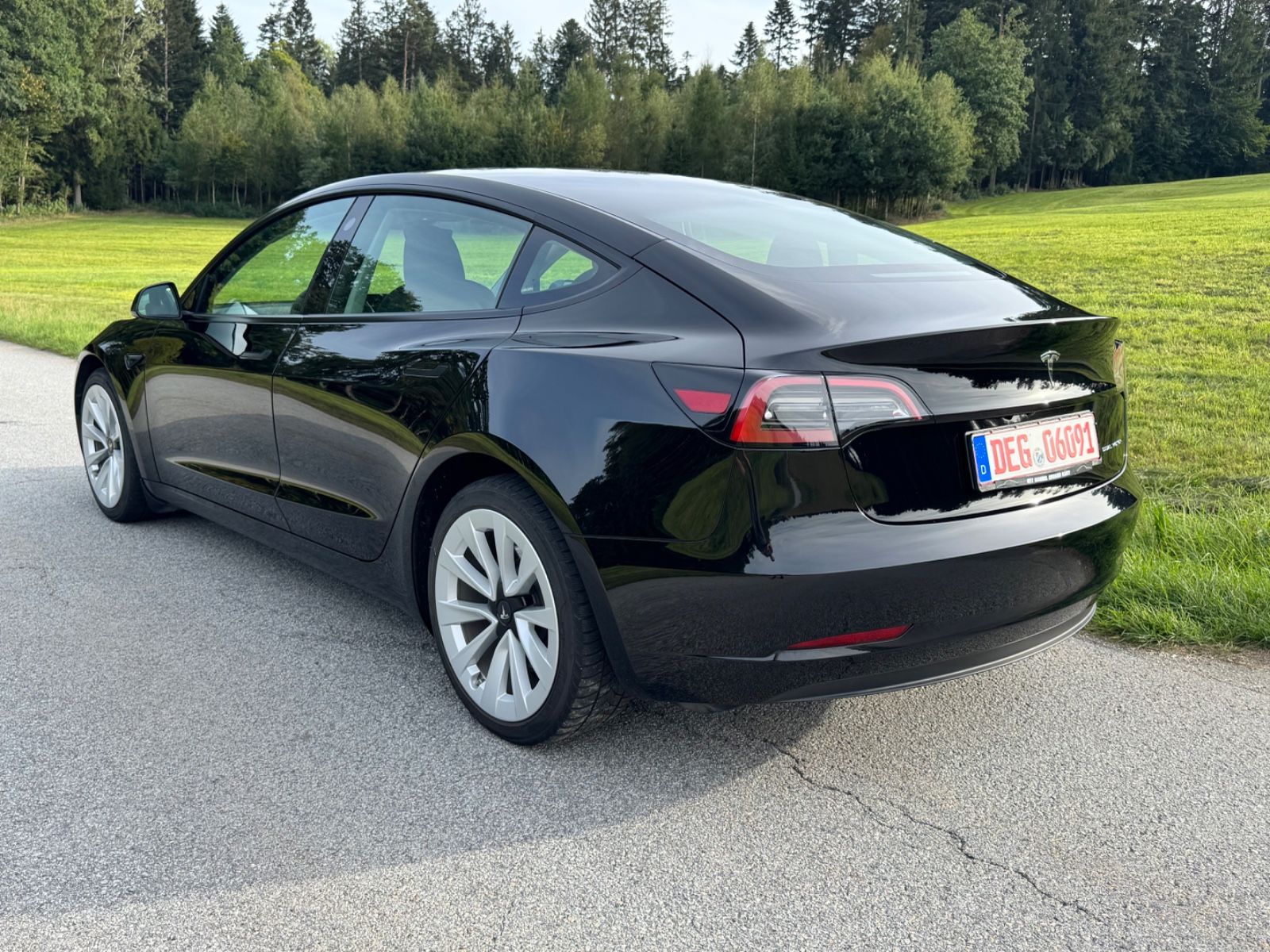Tesla Model 3 Long Range Dual AWD RYZEN ALLRAD 19"MWST imagem 3