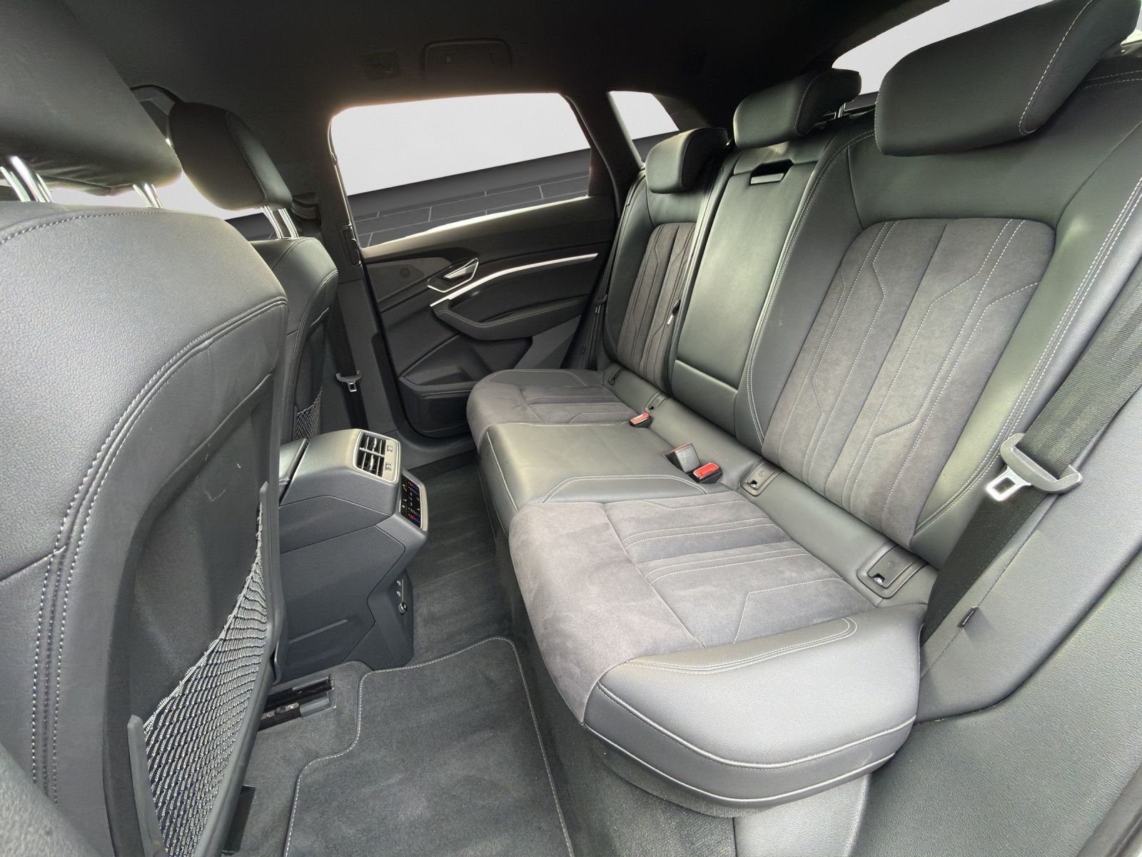 Audi Q8 e-tron - Bild 15