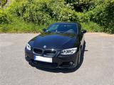 BMW 320i Cabrio (E93) | M-Paket - BMW 320: E93
