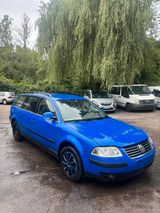 Volkswagen Vw Passat  Automatik - Volkswagen Passat aus 2004: Kombi