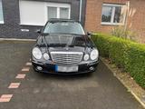 Mercedes-Benz Mercedes E 220 Diesel - Mercedes-Benz E 220 aus 2006