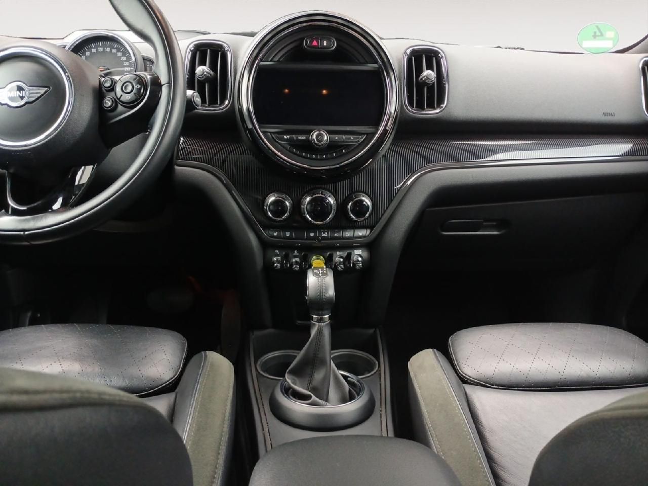 Fahrzeugabbildung MINI Countryman Cooper SE All4