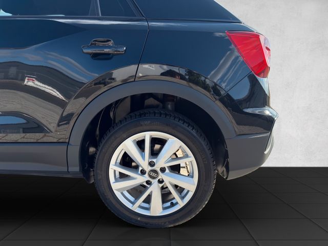 Audi Q2 35 TFSI basis 7-Gang S tronic|Kamera|Navi|LED
