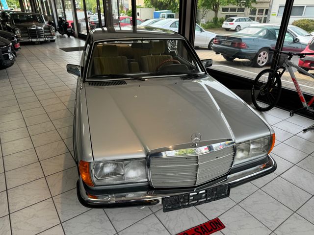 Mercedes-Benz 230 C, Automatik,Servo,ZV,elektr.FH ,H-Kennzeich