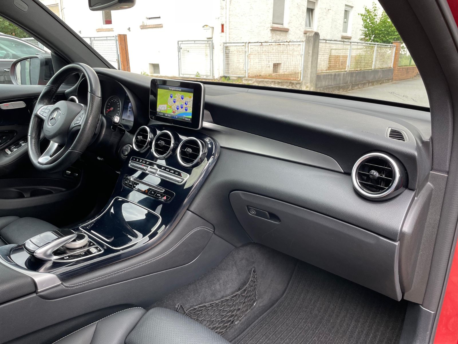 Fahrzeugabbildung Mercedes-Benz GLC 300 Coupe 4-Matic |Leder|Navi|Kamera|20"|AHK