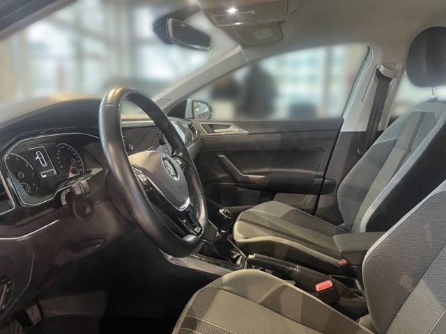 Fahrzeugabbildung Volkswagen Polo 1.0 TSI HIGHLINE NAV LED GJR