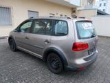 Volkswagen Touran CrossTouran BlueMotion TGI/Erdgas,Benzin - Volkswagen Touran: Bluemotion
