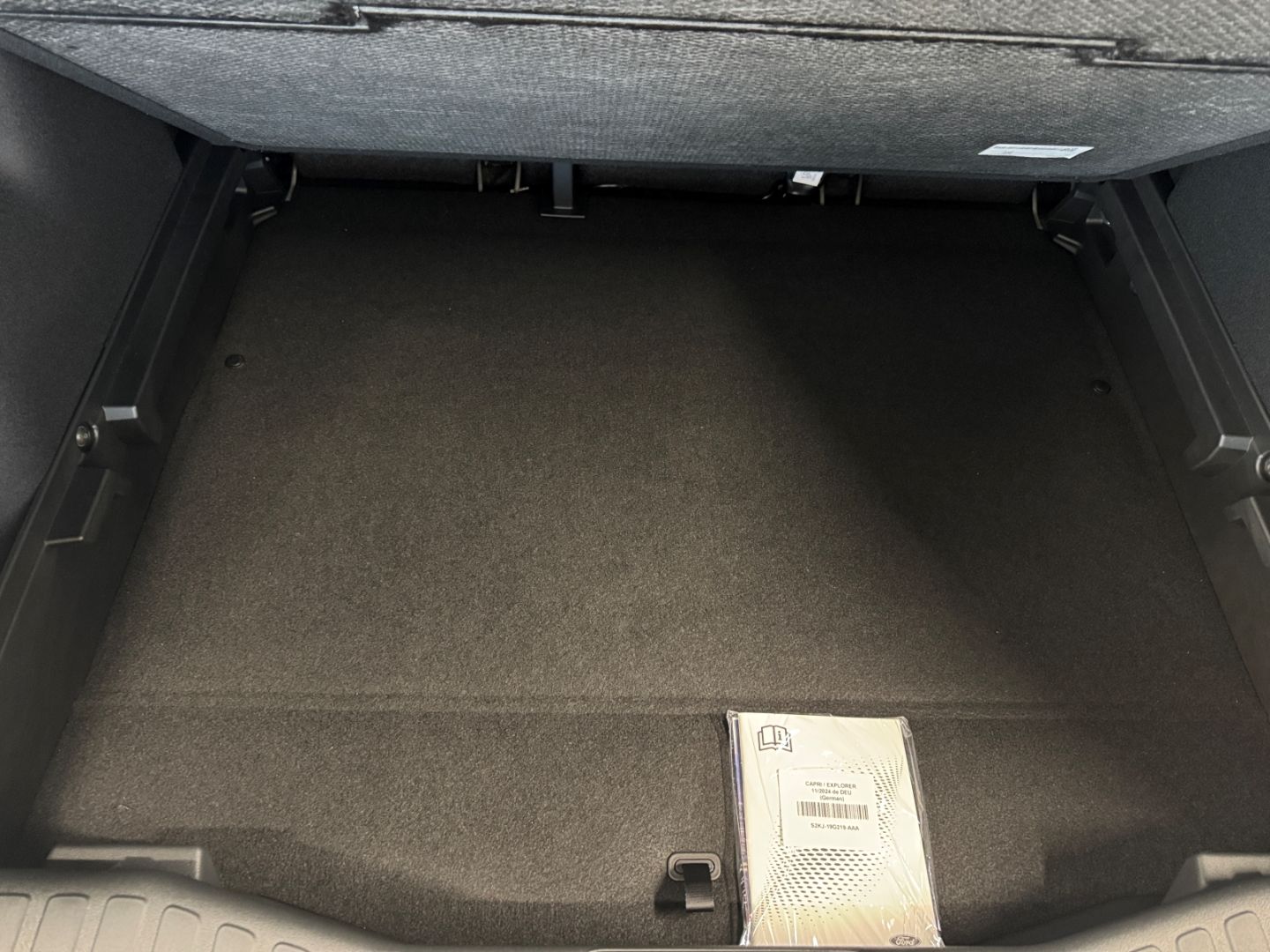 Fahrzeugabbildung Ford Explorer RWD LED Kamera Spurhalteass.