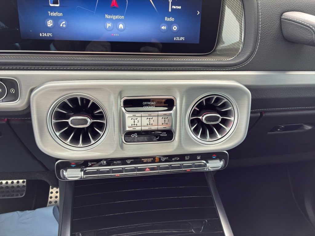 Fahrzeugabbildung Mercedes-Benz G 450 d NIGHT*AHZV*GSHD*DISTR*M-BEAM*STHZG*360°*