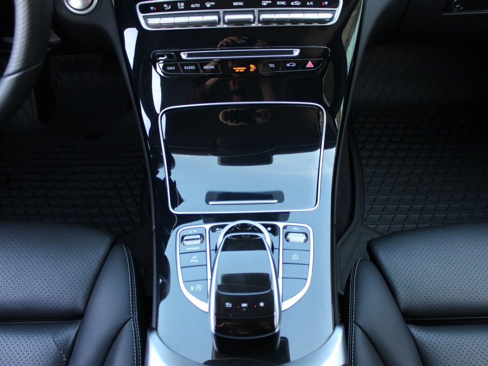 Mercedes-Benz C 200 T CGI "Navi LED SH