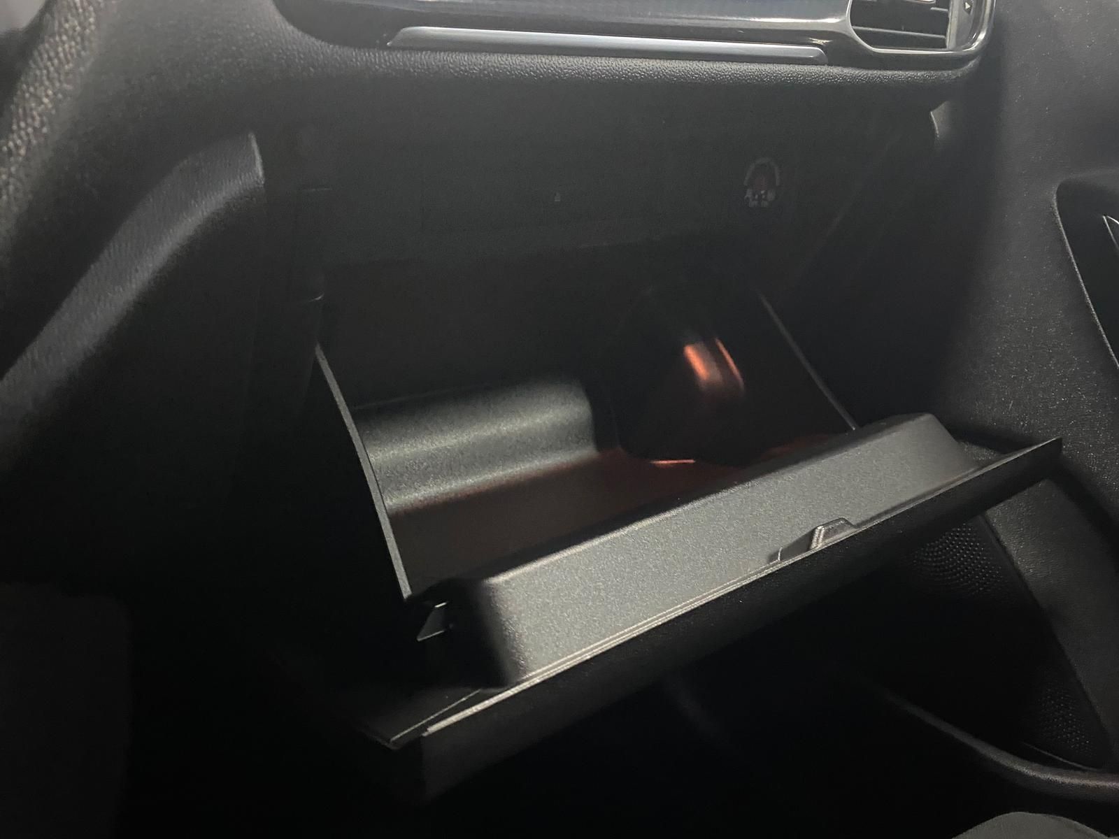 Fahrzeugabbildung Ford Fiesta 1.0 EcoBoost KAT ST-Line APP+KLIMA+RFK+PD
