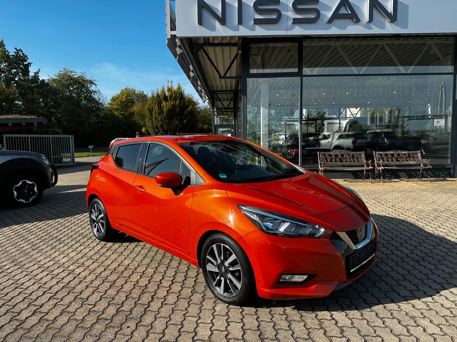 Fahrzeugabbildung Nissan Micra 1. Hand,  Alufelgen, Klima, Sitzhzg.,