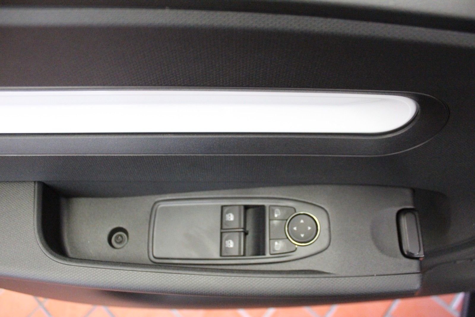 Fahrzeugabbildung Renault Twingo E-Tech 100% elektrisch 80 Urban Range