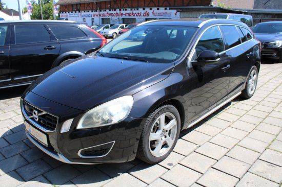 Volvo V60 D5 Geartronic Summum BiXenon Leder Navi BLIS