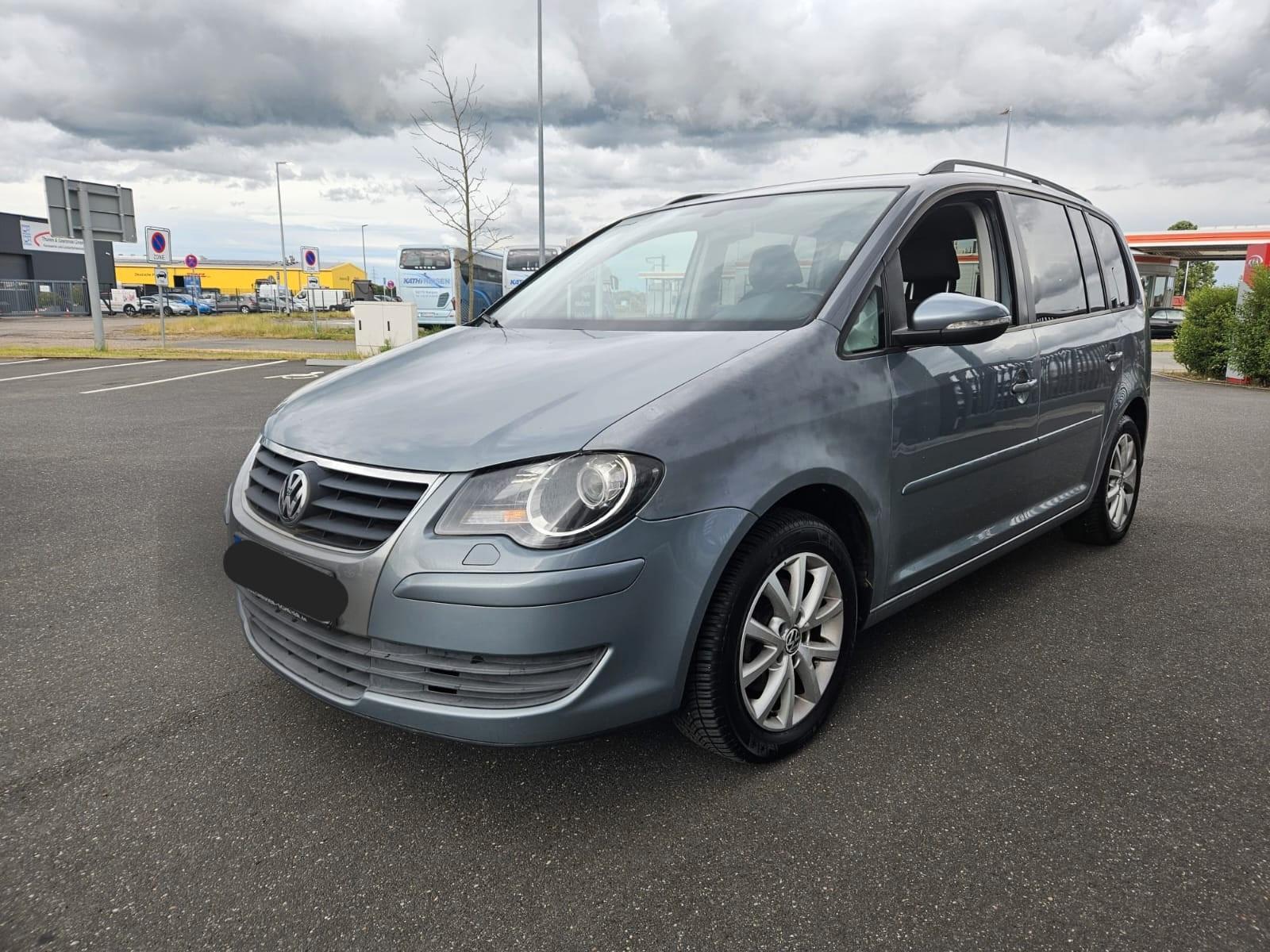 Volkswagen Touran Freestyle 7 Sitze/AHK