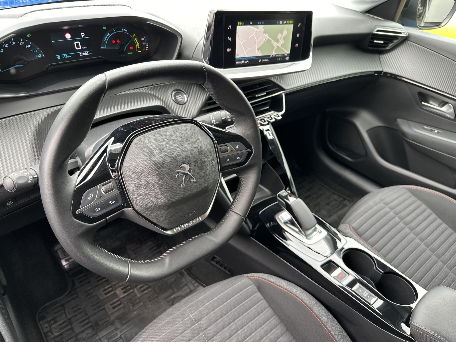 Fahrzeugabbildung Peugeot 208 e Active NAV+LED+DAB+KOMFORT-PAKET+SPURHALTE