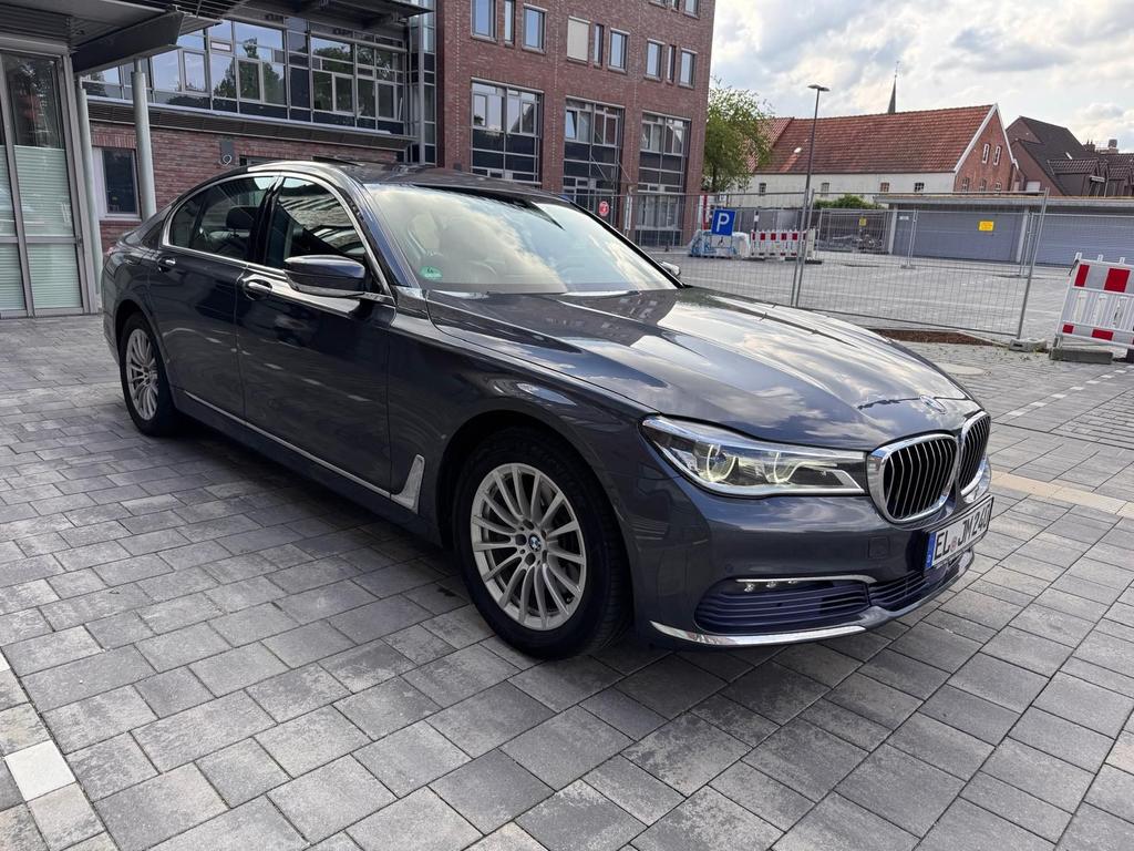 BMW 730