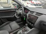 Skoda Octavia 2.0 TDI DSG RS-Line NAVI R-KAM VIRTUAL - Skoda: Unfallwagen
