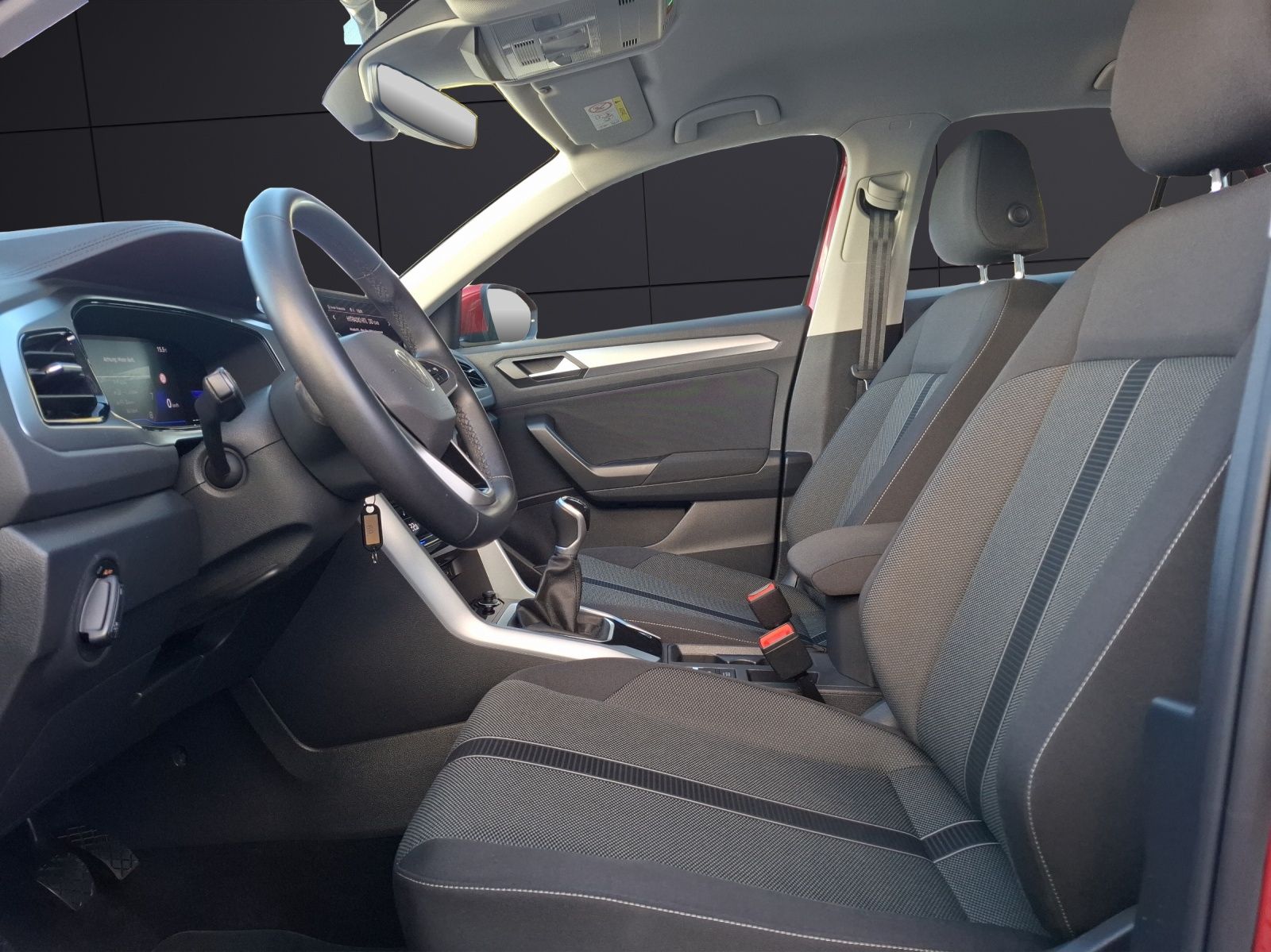 Fahrzeugabbildung Volkswagen T-Roc TSI Life LED Navi AID Park-Assoist SH