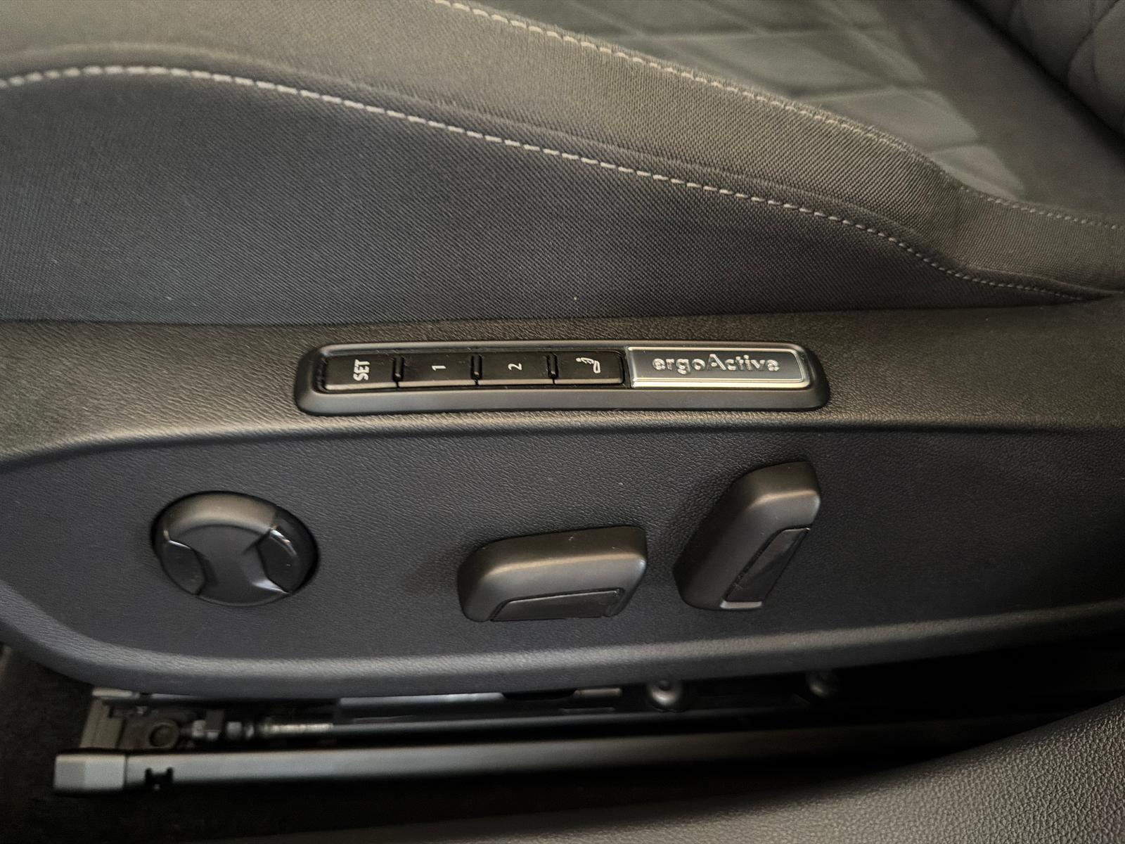 Volkswagen Golf Variant CARPLAY/LHZ/SHZ/PDC/LED/ALU/NAVI, миниатюра 16