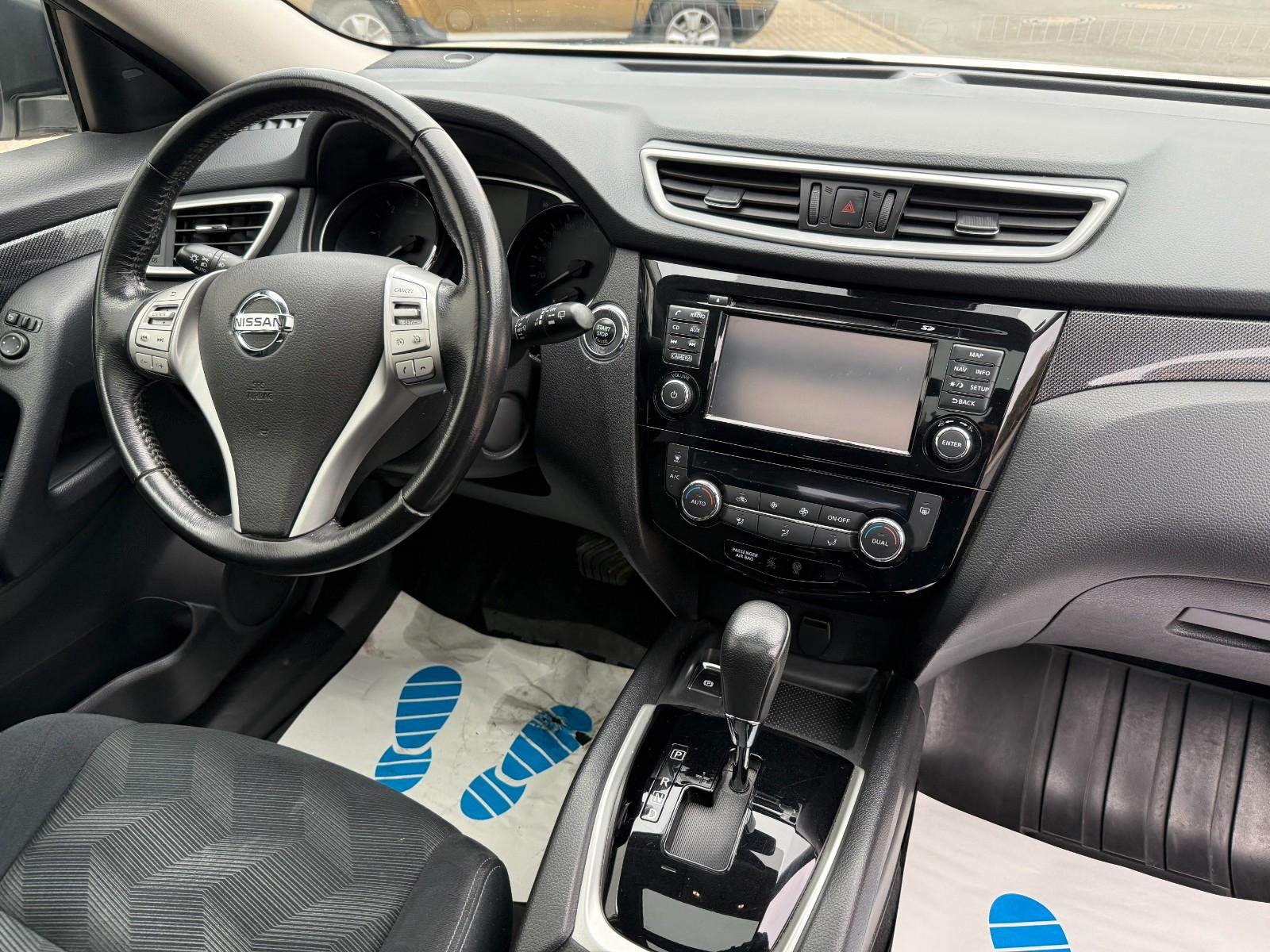 Nissan X-Trail Acenta Automatik Navi Kamera Panorama AH