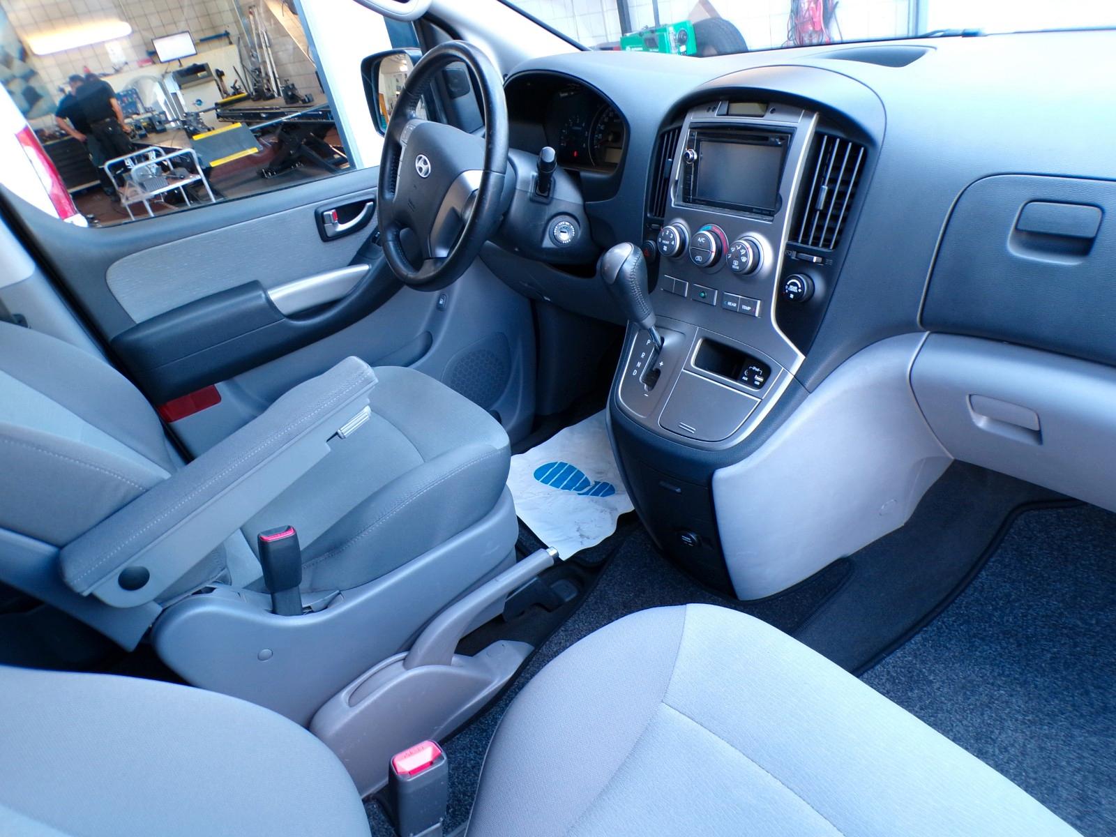 Hyundai H-1 Comfort 2.5CRDi AUTOMATIK mit AHK.