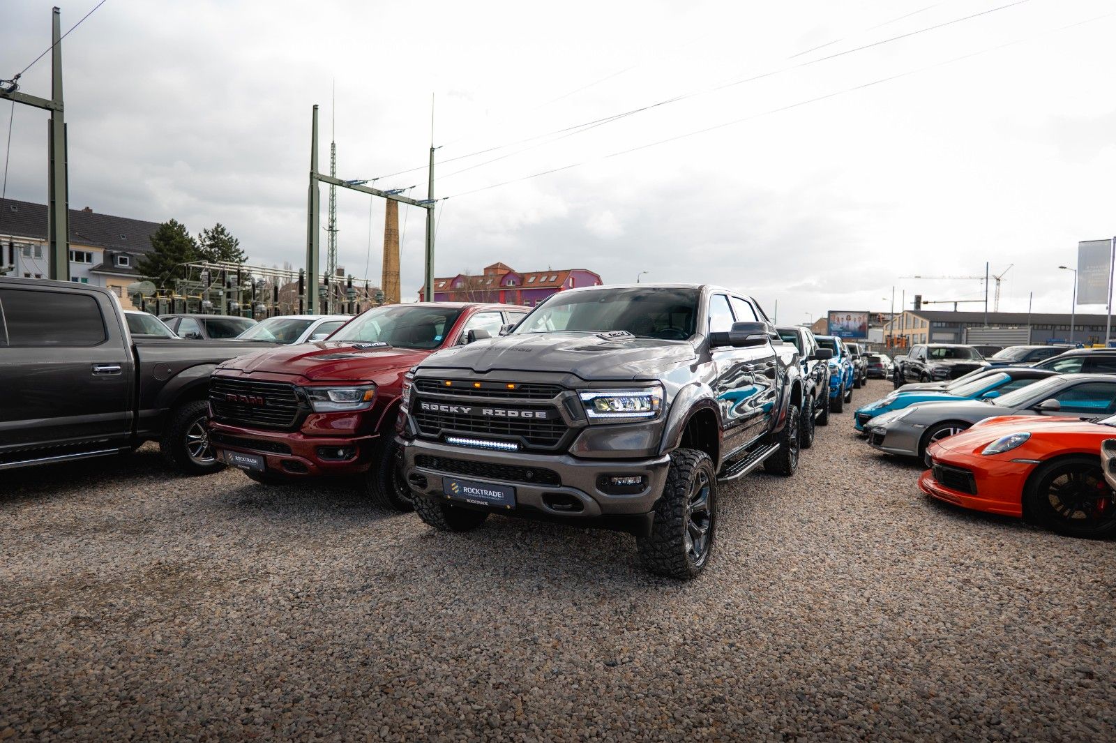 Fahrzeugabbildung Dodge RAM 5.7 V8 HEMI 4x4 ROCKY RIDGE OFFROAD Pano 19%