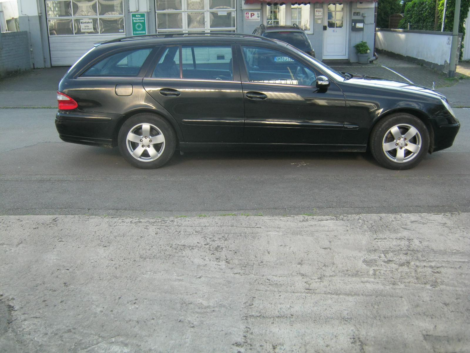 Mercedes-Benz E 220 CDI T CLASSIC Classic