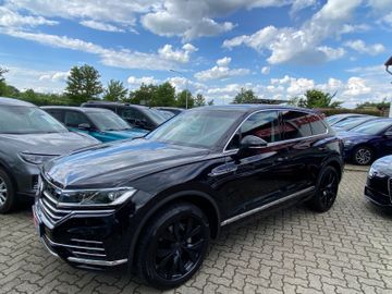 Volkswagen Touareg - 12