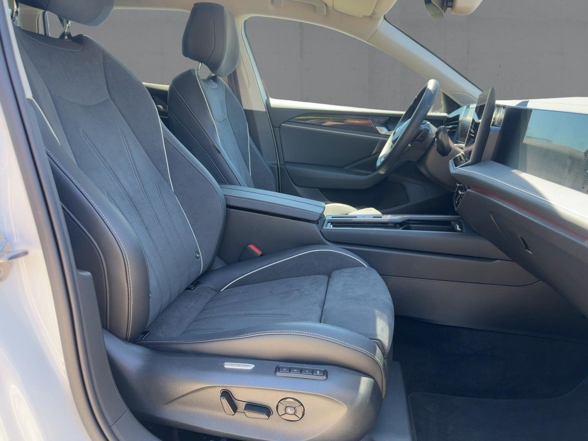 Volkswagen Passat Variant - Bild 12