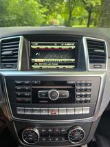 Mercedes-Benz ML 500 4MATIC V8, AHK, Panoramadach, Leder - graue Mercedes-Benz ML-Klasse