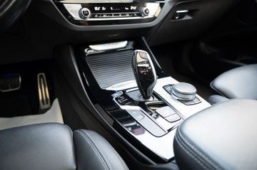 Fahrzeugabbildung BMW X3 30d xDrive M-SPORT|PANO|HUD|ACC|LED|STANDH.